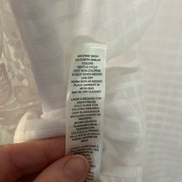 Chico's White Sheer Lace Cutout Sleeve Blouse size 2 /L - Picture 13 of 16